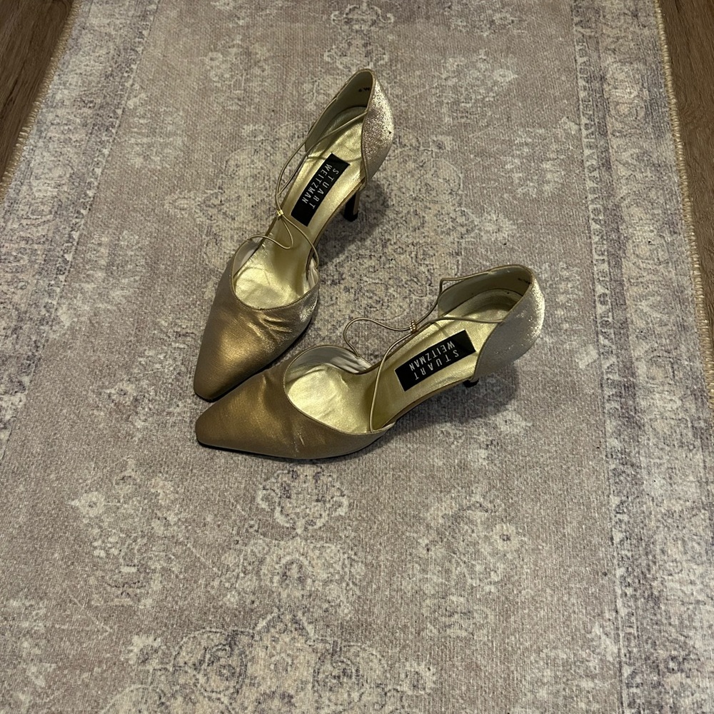 Stuart Weitzman gold fabric heels. Worn one time